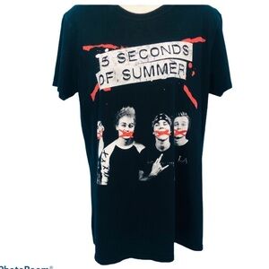 Y2K Gildan women's five days of summer black Tee M‎